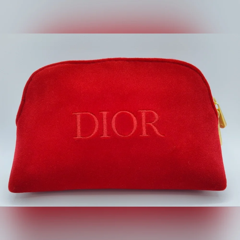 2024 DIOR Red Velvet Beauty Pouch Gold Zips Holiday VIP Cosmetic Bag NWOT - Picture 1 of 10
